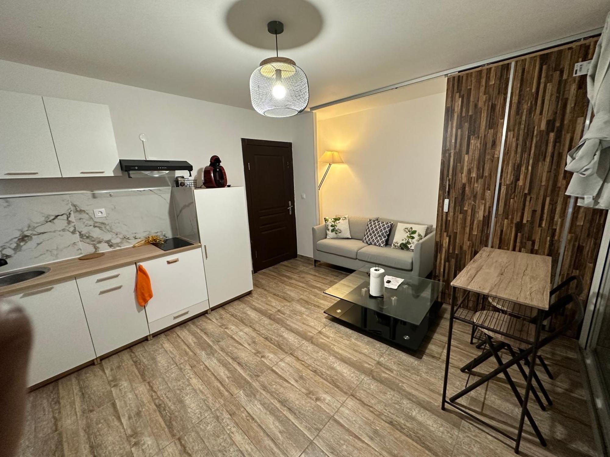Appartement Prive Dans Villa Montauban Luaran gambar