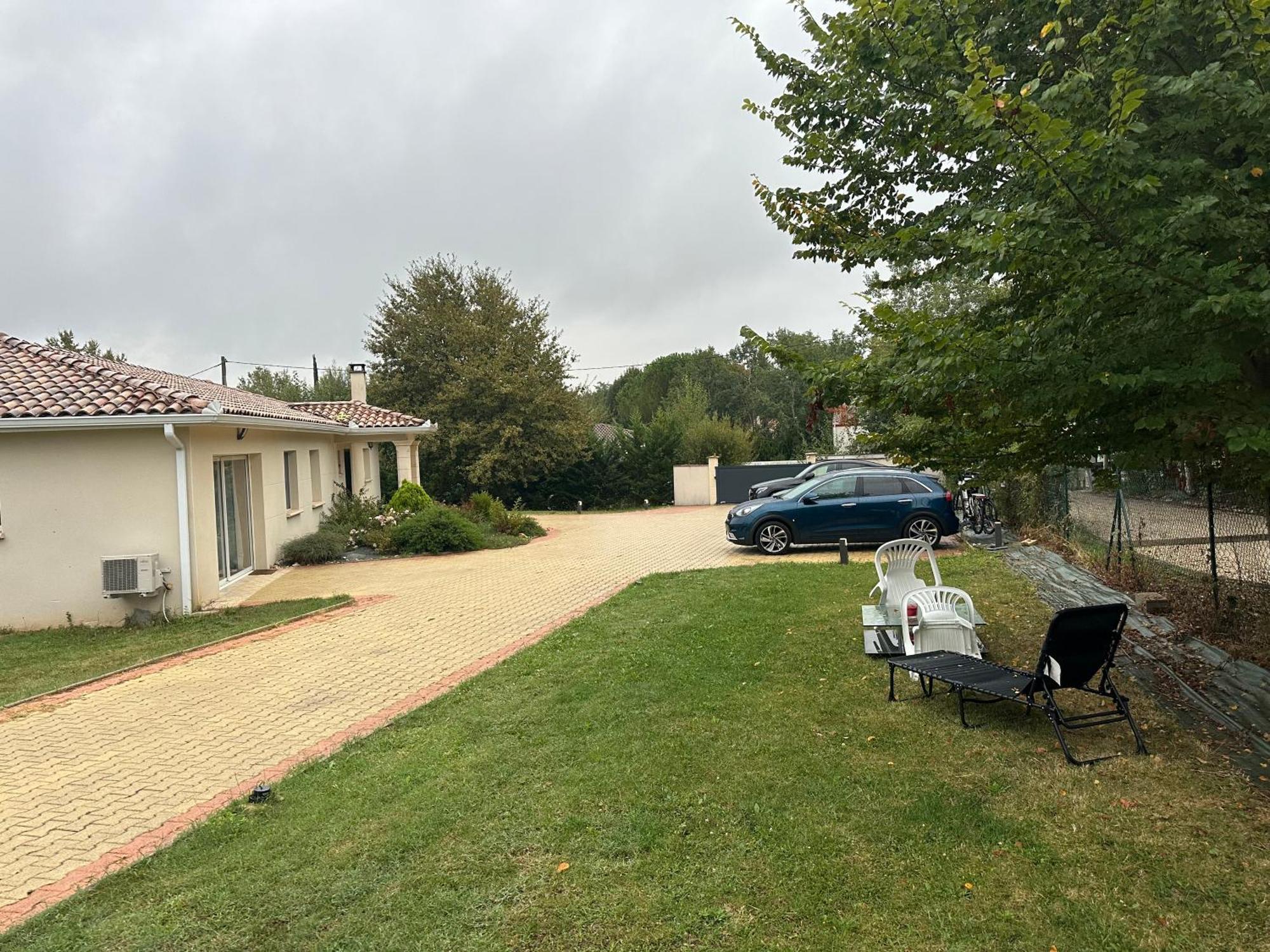 Appartement Prive Dans Villa Montauban Luaran gambar